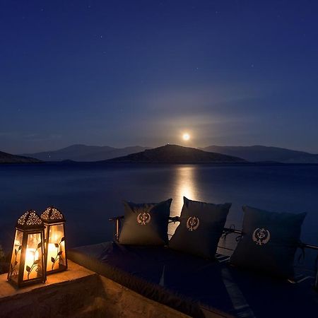 Admiral'S House Villa Chalki Town Buitenkant foto