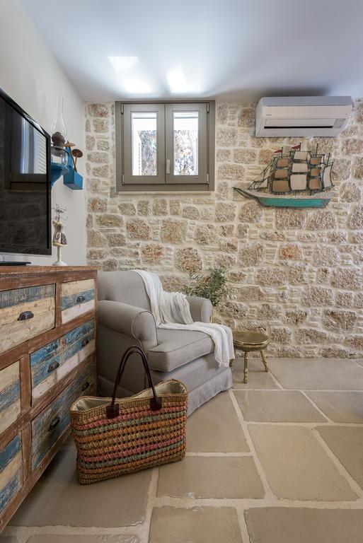 Admiral'S House Villa Chalki Town Buitenkant foto
